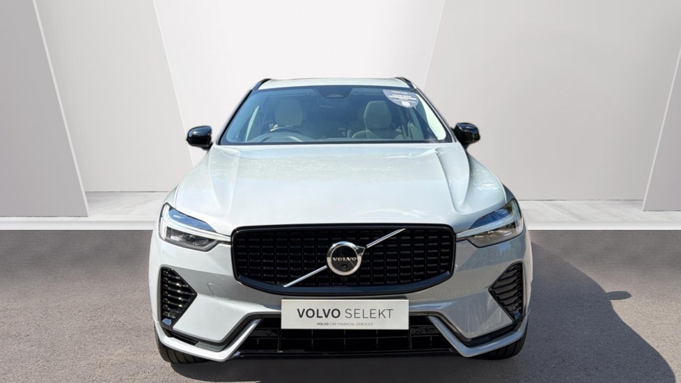 Volvo XC60 2.0 T6 [350] RC PHEV Plus Dark 5dr AWD Geartronic Estate - Image 8