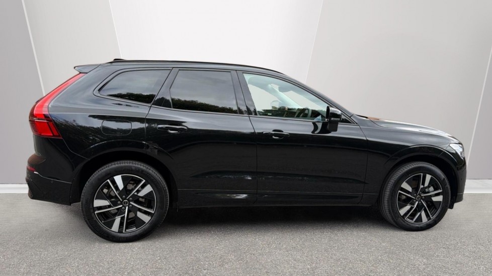 Volvo XC60 2.0 T6 [350] PHEV Plus Dark 5dr AWD Geartronic Estate - Image 3