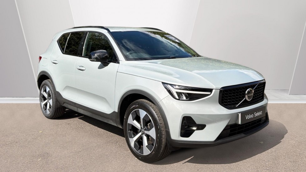Volvo XC40 2.0 B4P Plus Dark 5dr Auto Petrol Estate - Image 1