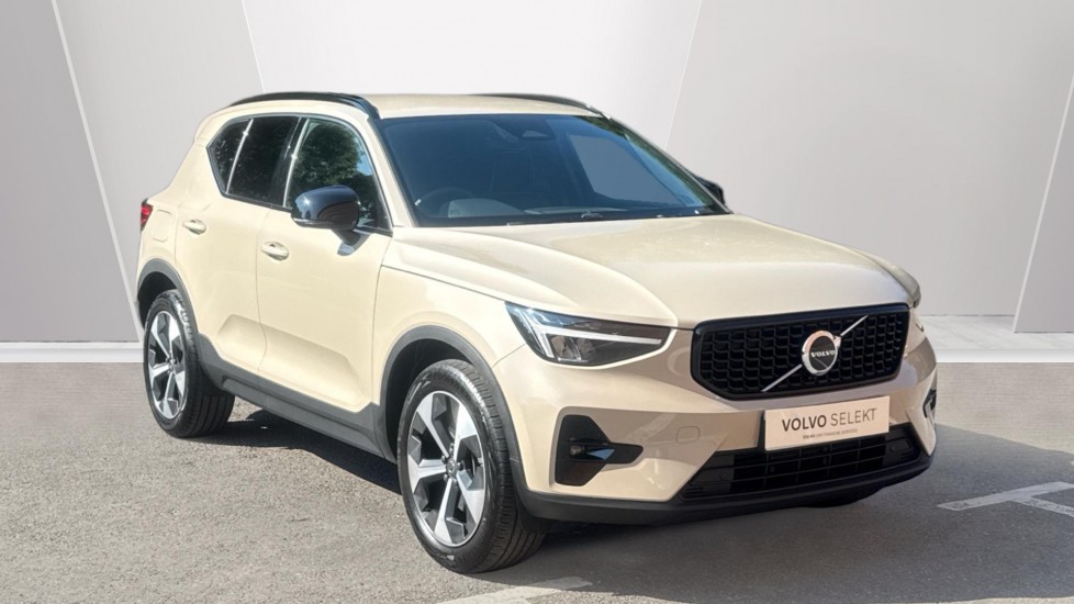 Volvo XC40 2.0 B4P Plus Dark 5dr Auto Petrol Estate - Image 1