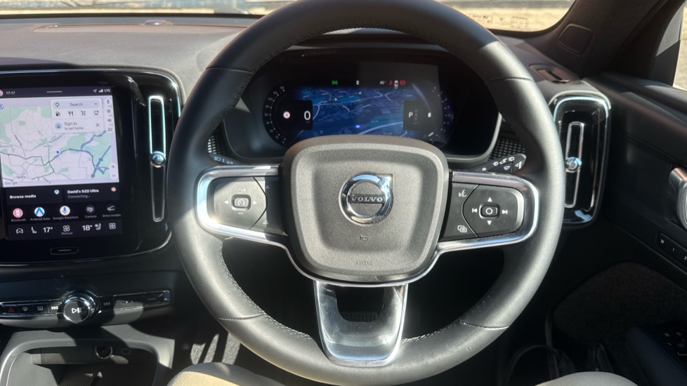 Volvo XC40 2.0 B4P Plus Dark 5dr Auto Petrol Estate - Image 10