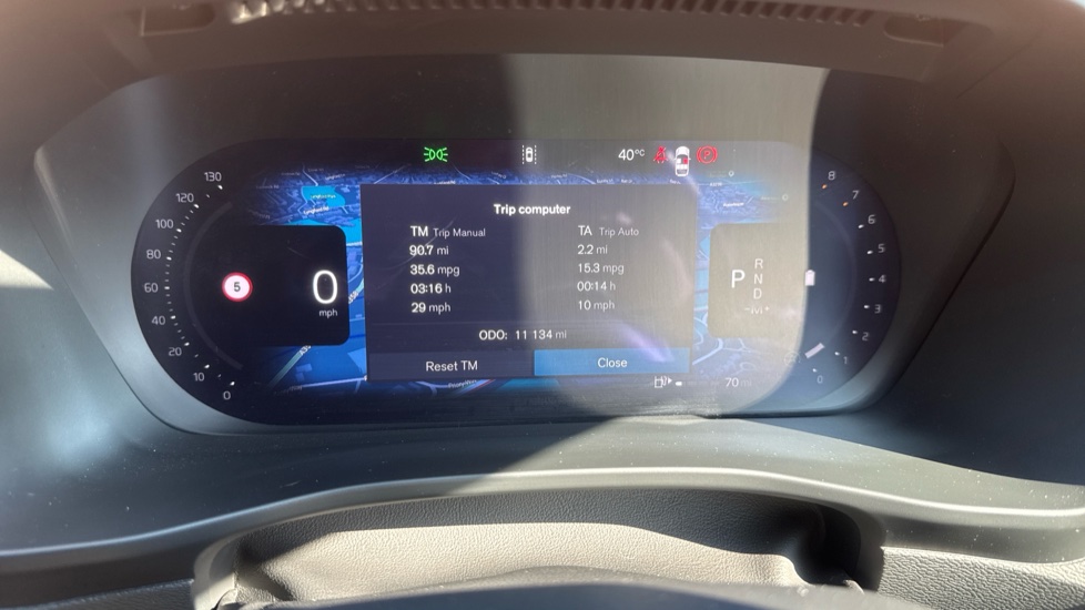 Volvo XC40 2.0 B4P Plus Dark 5dr Auto Petrol Estate - Image 29