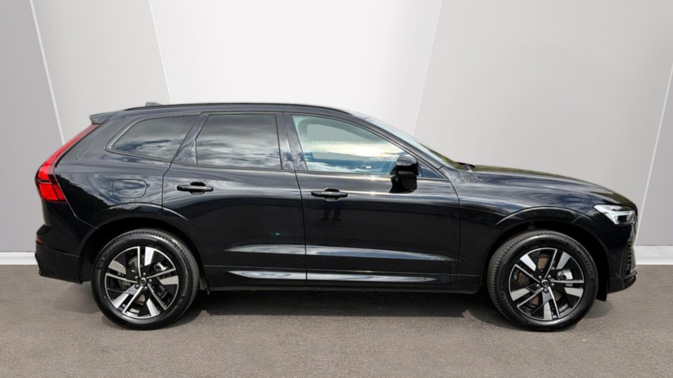 Volvo XC60 2.0 T6 [350] PHEV Plus Dark 5dr AWD Geartronic Estate - Image 3