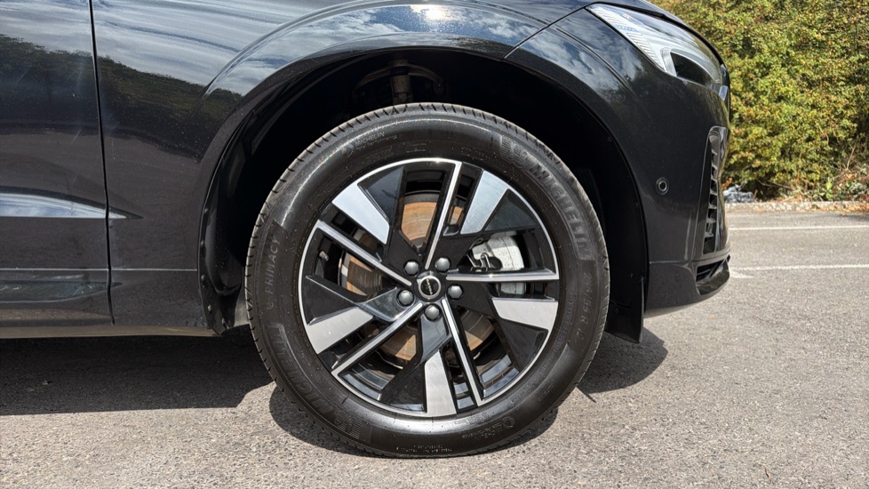 Volvo XC60 2.0 T6 [350] PHEV Plus Dark 5dr AWD Geartronic Estate - Image 9