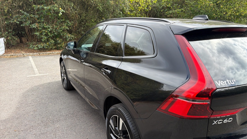 Volvo XC60 2.0 T6 [350] PHEV Plus Dark 5dr AWD Geartronic Estate - Image 63