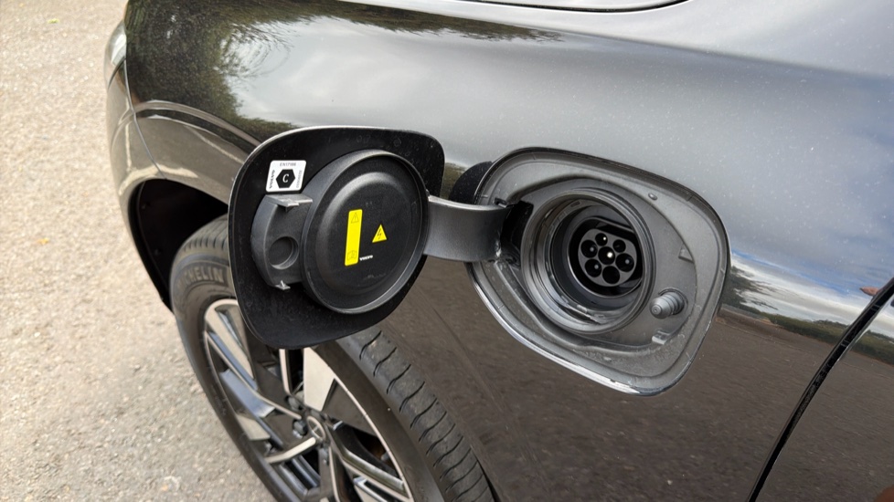 Volvo XC60 2.0 T6 [350] PHEV Plus Dark 5dr AWD Geartronic Estate - Image 68