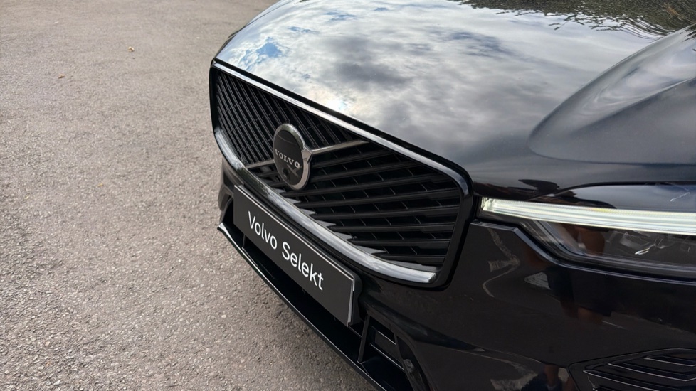 Volvo XC60 2.0 T6 [350] PHEV Plus Dark 5dr AWD Geartronic Estate - Image 69