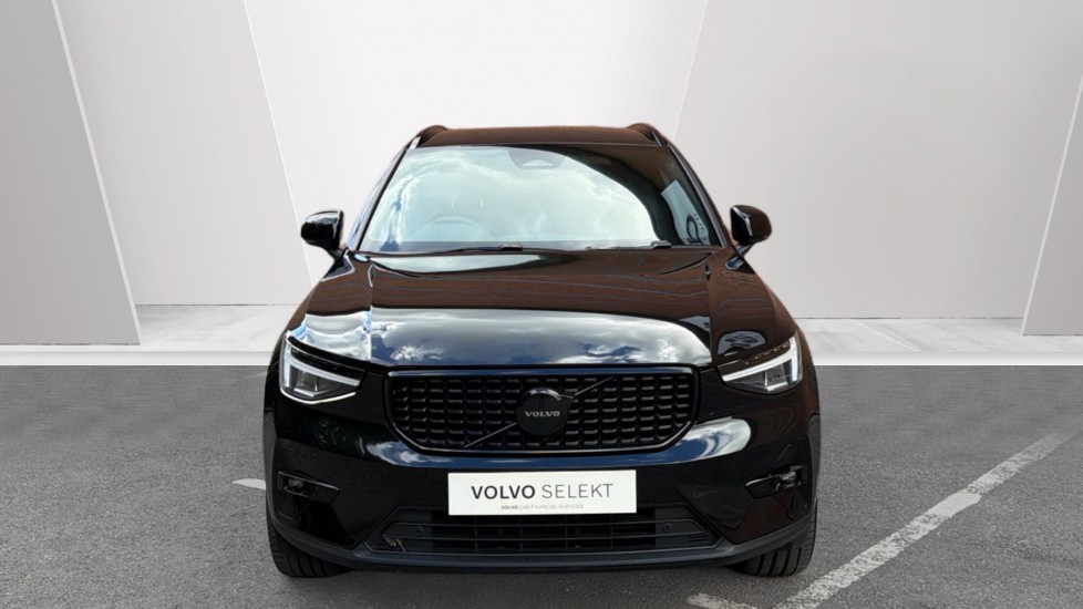 Volvo XC40 2.0 B4P Plus Black Edition 5dr Auto Petrol Estate - Image 8