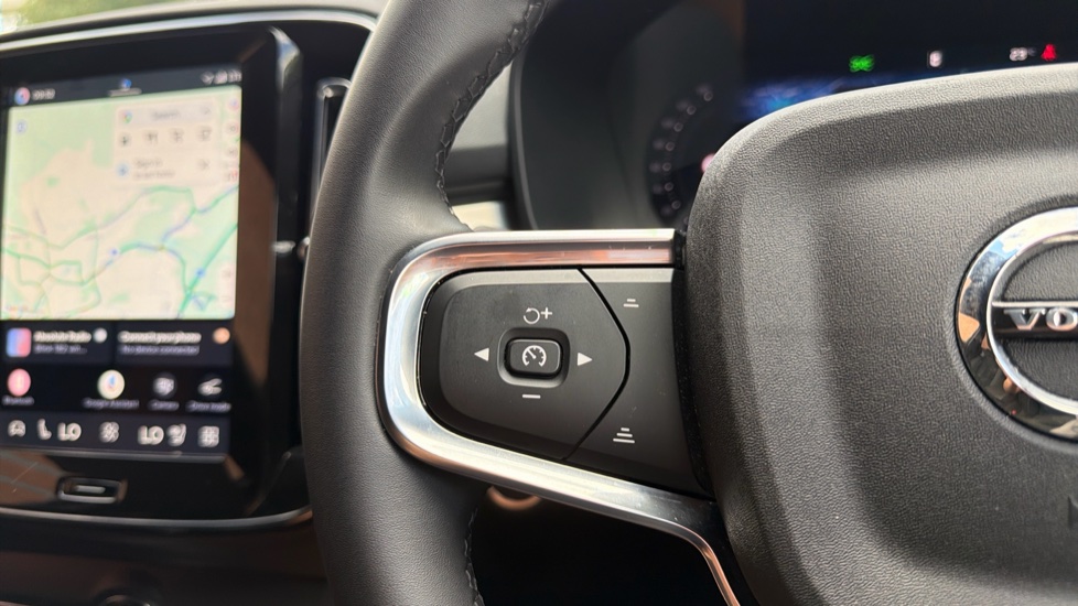 Volvo XC40 2.0 B4P Plus Black Edition 5dr Auto Petrol Estate - Image 20