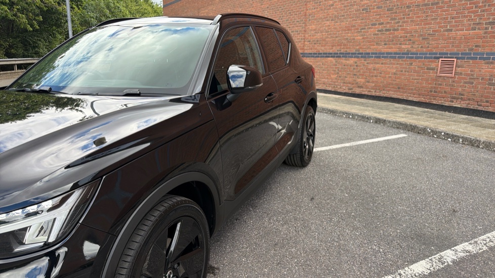 Volvo XC40 2.0 B4P Plus Black Edition 5dr Auto Petrol Estate - Image 50