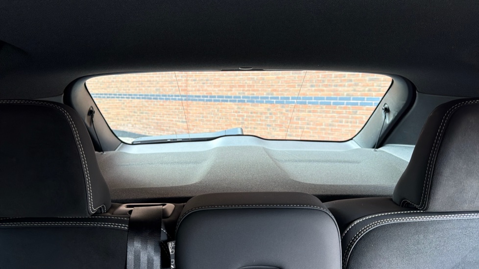 Volvo XC40 2.0 B4P Plus Black Edition 5dr Auto Petrol Estate - Image 55
