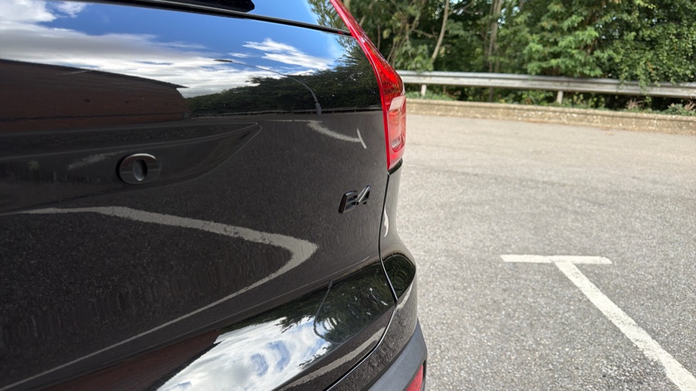 Volvo XC40 2.0 B4P Plus Black Edition 5dr Auto Petrol Estate - Image 58