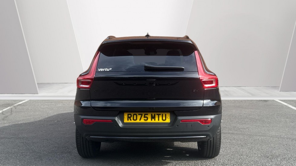 Volvo XC40 2.0 B4P Ultra Black Edition 5dr Auto Petrol Estate - Image 7