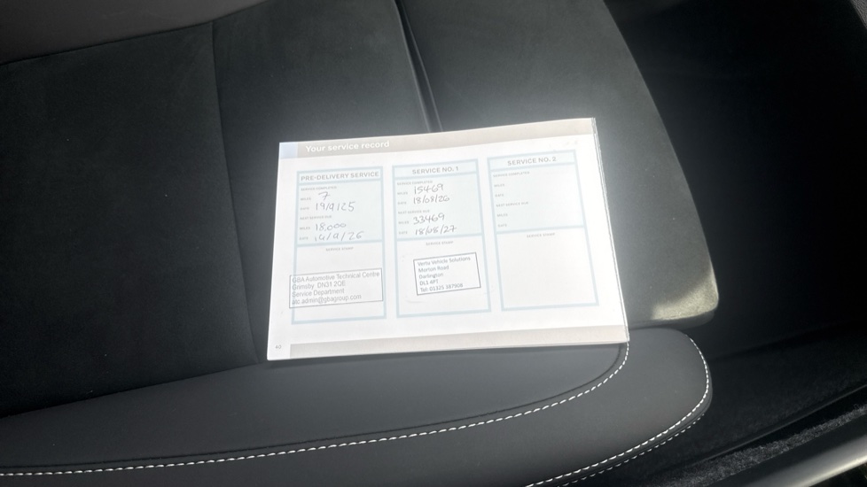 Volvo XC40 2.0 B4P Ultra Black Edition 5dr Auto Petrol Estate - Image 14