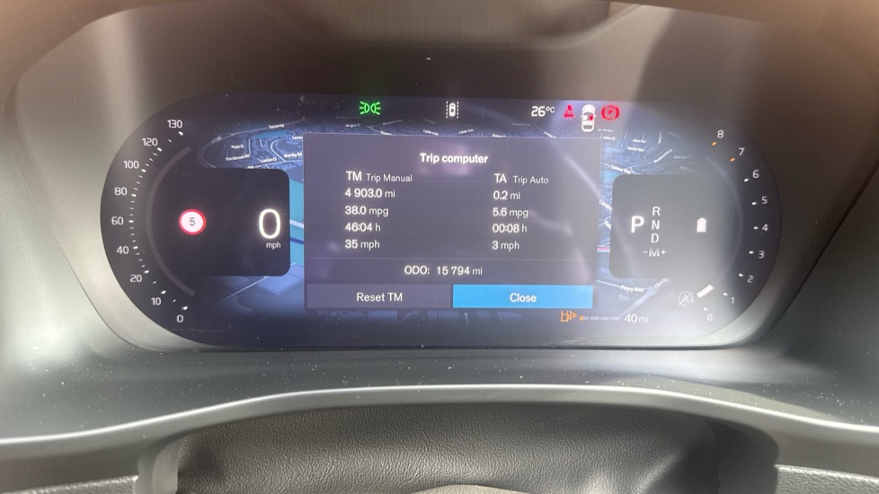Volvo XC40 2.0 B4P Ultra Black Edition 5dr Auto Petrol Estate - Image 26