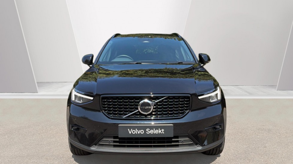 Volvo XC40 2.0 B3P Plus Dark 5dr Auto Petrol Estate - Image 8