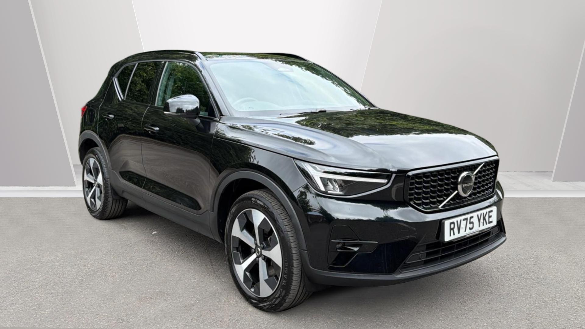 Volvo XC40 listing photo