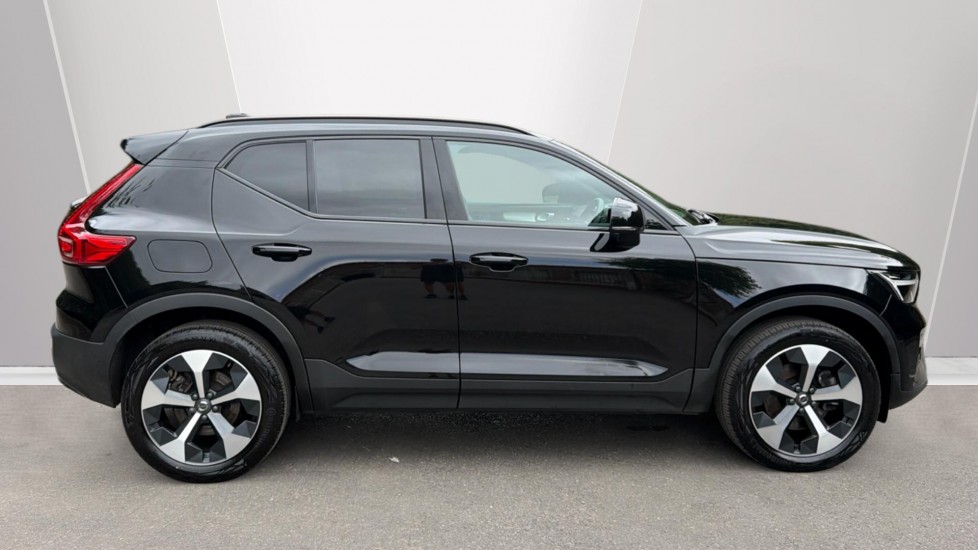 Volvo XC40 2.0 B4P Plus Dark 5dr Auto Petrol Estate - Image 3