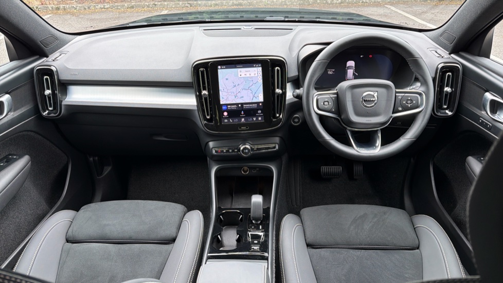 Volvo XC40 2.0 B4P Plus Dark 5dr Auto Petrol Estate - Image 5