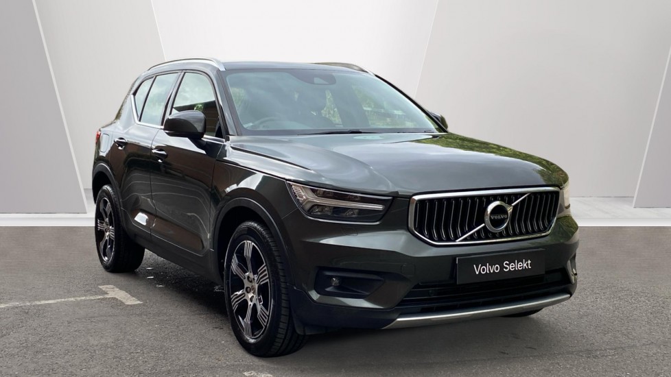 Volvo XC40 1.5 T3 Inscription 5dr Petrol Estate - Image 1