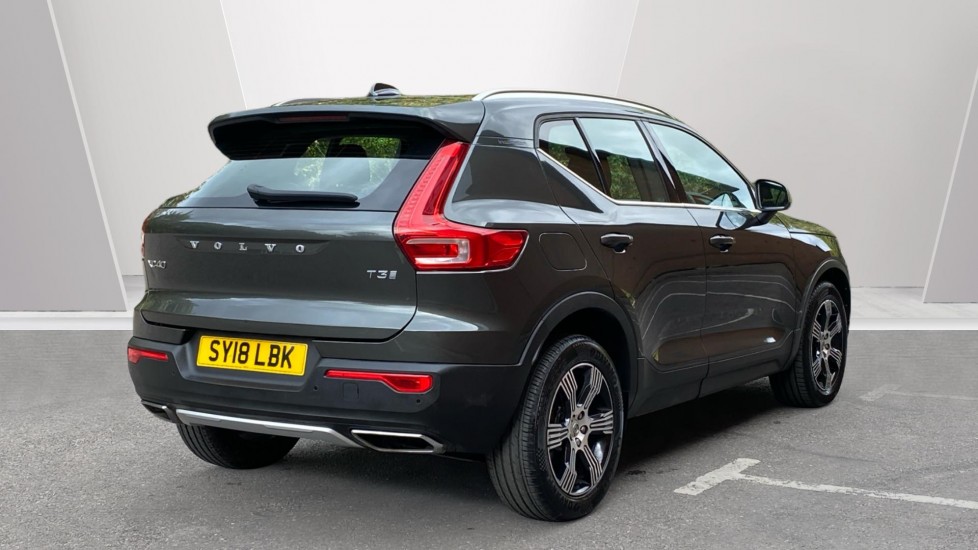 Volvo XC40 1.5 T3 Inscription 5dr Petrol Estate - Image 2