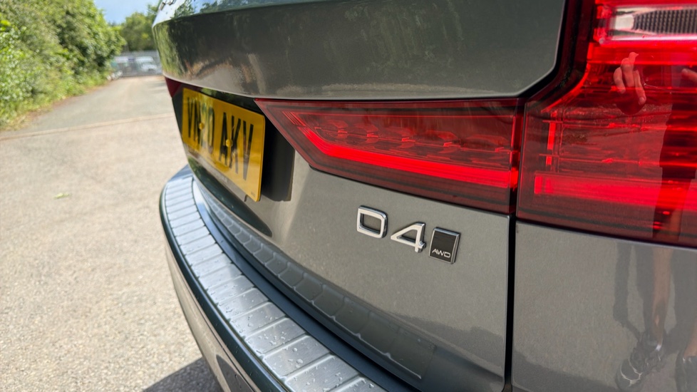Volvo V60 2.0 D4 [190] Cross Country Plus 5dr AWD Auto Diesel Estate - Image 50