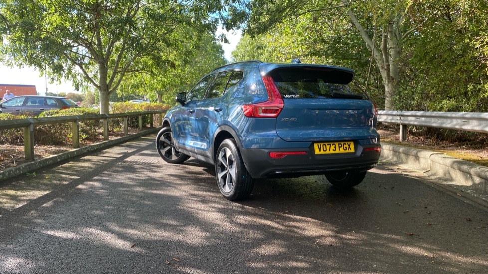 Volvo XC40 2.0 B3P Ultimate Dark 5dr Auto Petrol Estate - Image 54