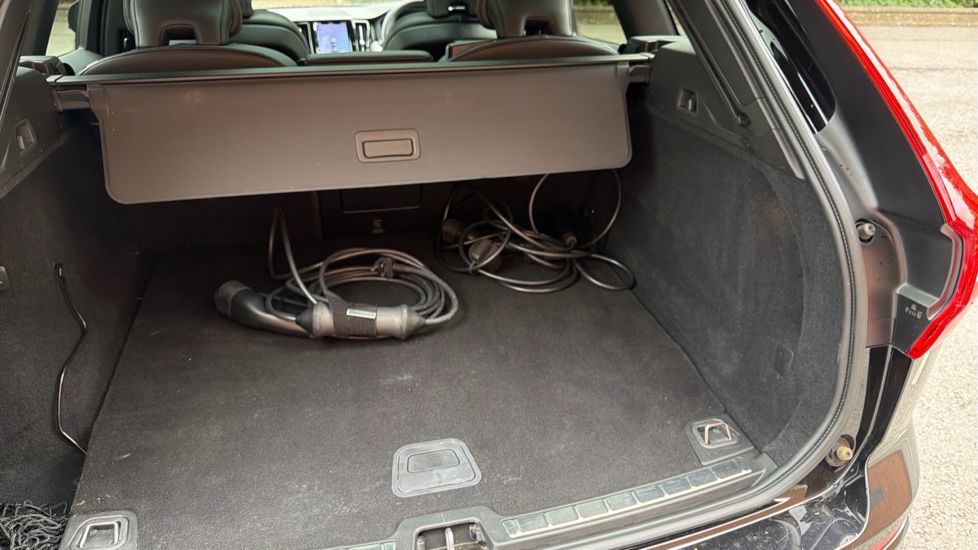 Volvo XC60 2.0 T6 [350] RC PHEV Plus Dark 5dr AWD Geartronic Estate - Image 61