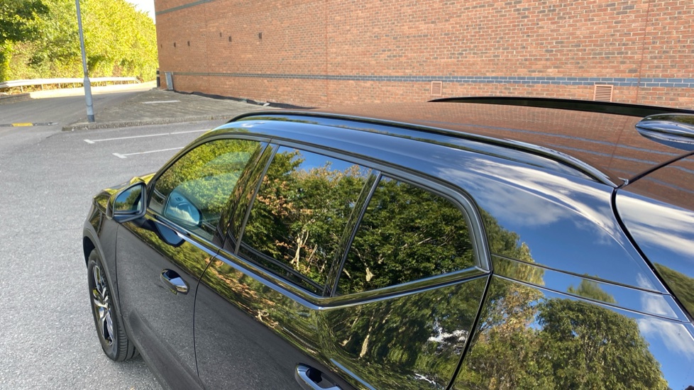 Volvo XC40 2.0 B3P Plus Dark 5dr Auto Petrol Estate - Image 18
