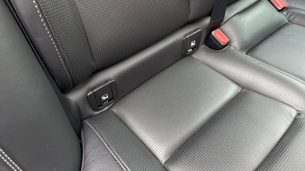 Volvo V90 2.0 T4 Inscription Plus 5dr Geartronic Petrol Estate - Image 18