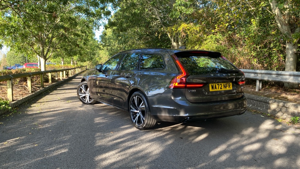 Volvo V90 2.0 B4D Plus Dark 5dr Auto Diesel Estate - Image 54