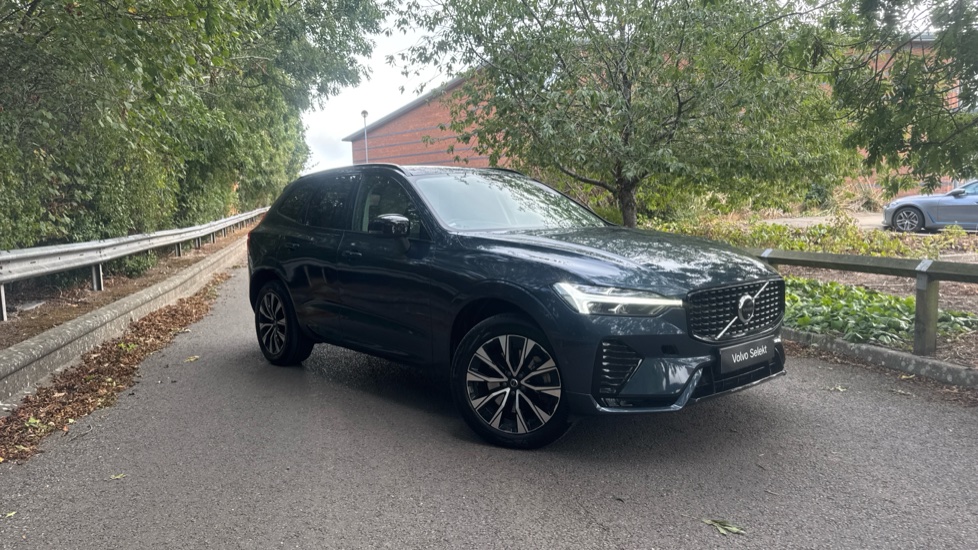 Volvo XC60 2.0 B4D Plus Dark 5dr AWD Geartronic Diesel Estate - Image 47