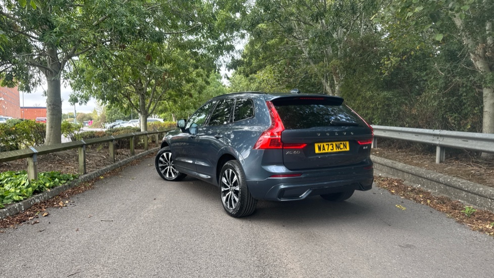 Volvo XC60 2.0 B4D Plus Dark 5dr AWD Geartronic Diesel Estate - Image 49