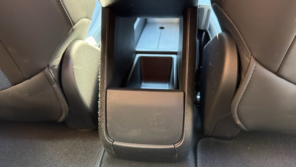 Volvo EX30 200kW SM Extended Range Plus 69kWh 5dr Auto Electric Estate - Image 54