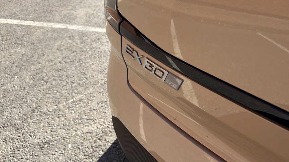 Volvo EX30 200kW SM Extended Range Plus 69kWh 5dr Auto Electric Estate - Image 56