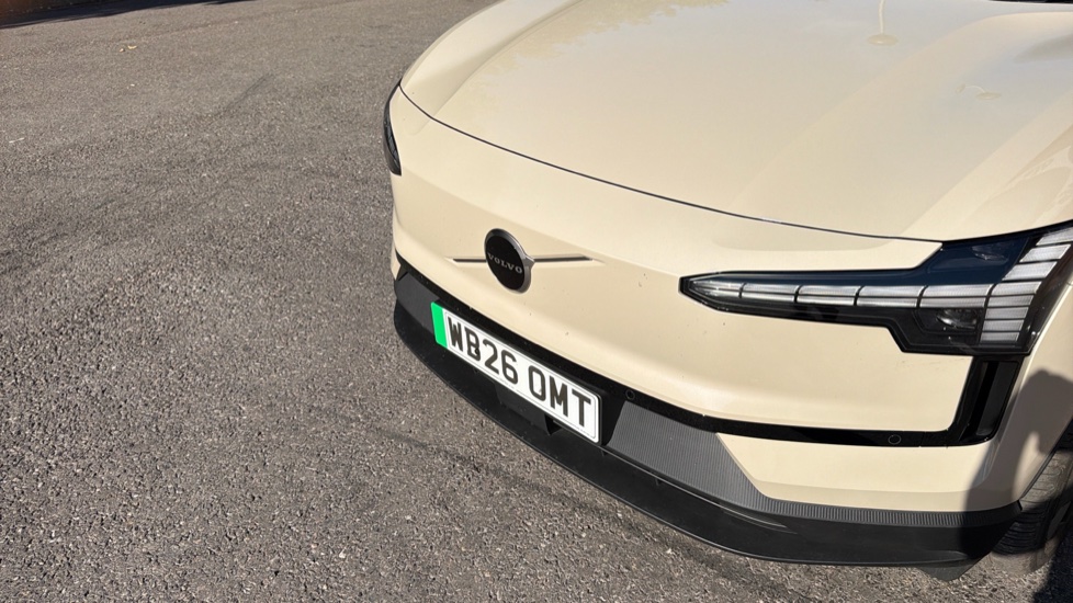 Volvo EX30 200kW SM Extended Range Plus 69kWh 5dr Auto Electric Estate - Image 62