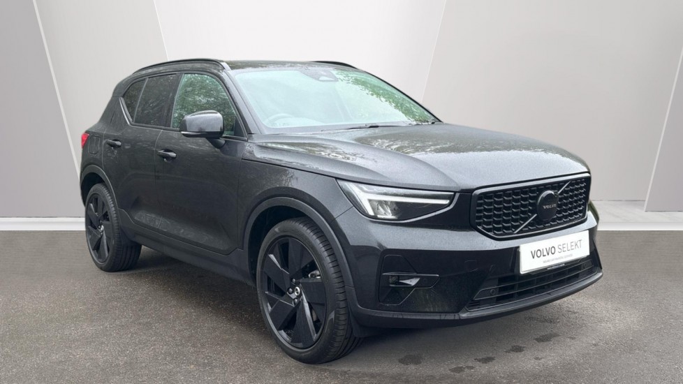 Volvo XC40 2.0 B3P Plus Black Edition 5dr Auto Petrol Estate - Image 1