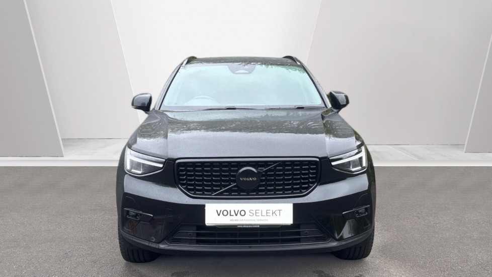 Volvo XC40 2.0 B3P Plus Black Edition 5dr Auto Petrol Estate - Image 8