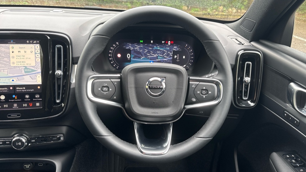 Volvo XC40 2.0 B3P Plus Black Edition 5dr Auto Petrol Estate - Image 10