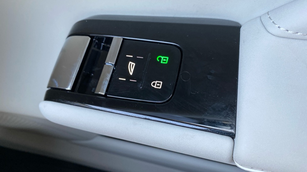 Volvo ES90 245kW SM Extended Range Ultra 92kWh 5dr Auto Electric Hatchback - Image 24