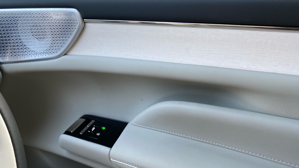 Volvo ES90 245kW SM Extended Range Ultra 92kWh 5dr Auto Electric Hatchback - Image 27