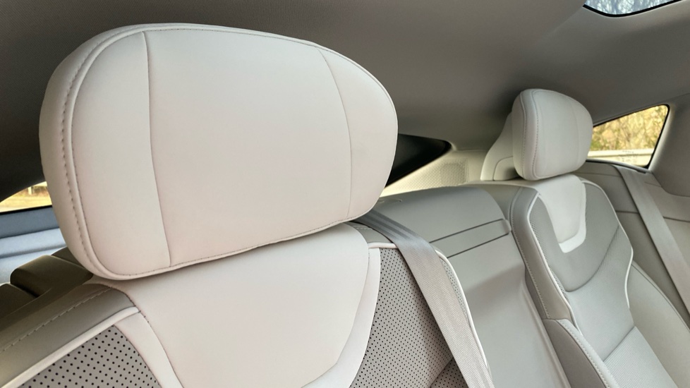 Volvo ES90 245kW SM Extended Range Ultra 92kWh 5dr Auto Electric Hatchback - Image 34
