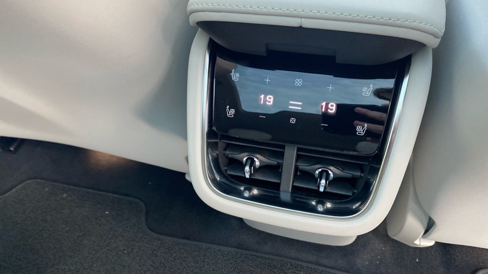 Volvo ES90 245kW SM Extended Range Ultra 92kWh 5dr Auto Electric Hatchback - Image 36