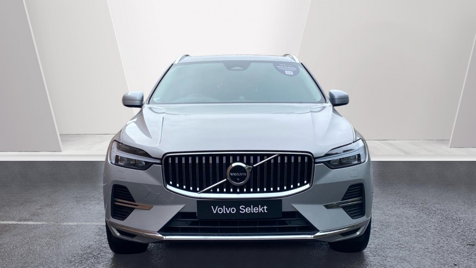 Volvo XC60 2.0 T8 [455] RC PHEV Ultimate Dark 5dr AWD Gtron Estate - Image 8
