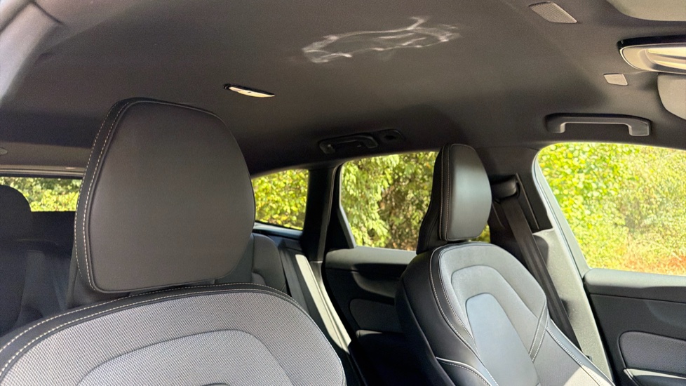 Volvo XC60 2.0 T6 [350] PHEV Plus Black Ed 5dr AWD Geartronic Estate - Image 30