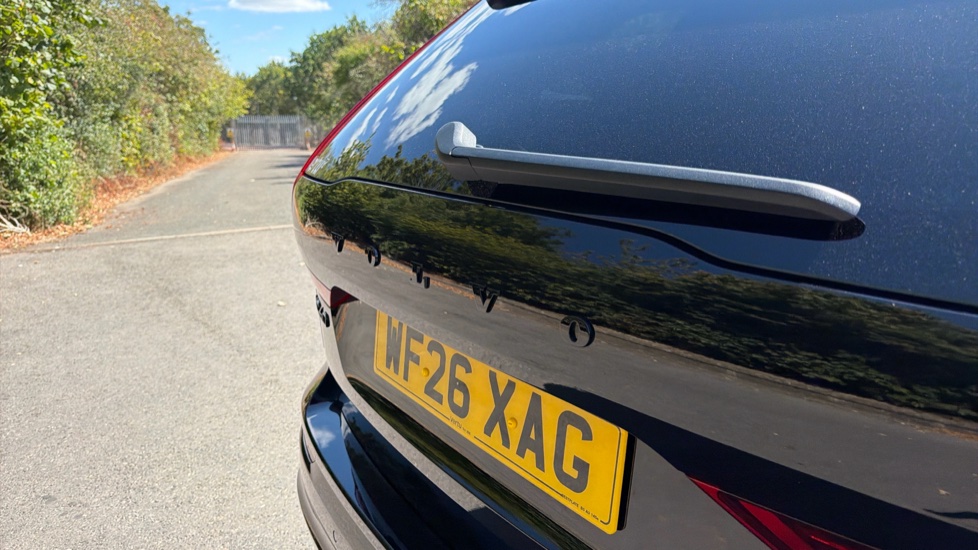 Volvo XC60 2.0 T6 [350] PHEV Plus Black Ed 5dr AWD Geartronic Estate - Image 58