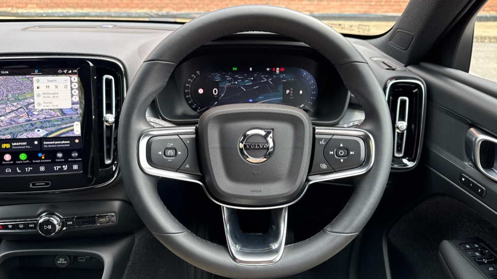 Volvo XC40 2.0 B3P Plus Black Edition 5dr Auto Petrol Estate - Image 10