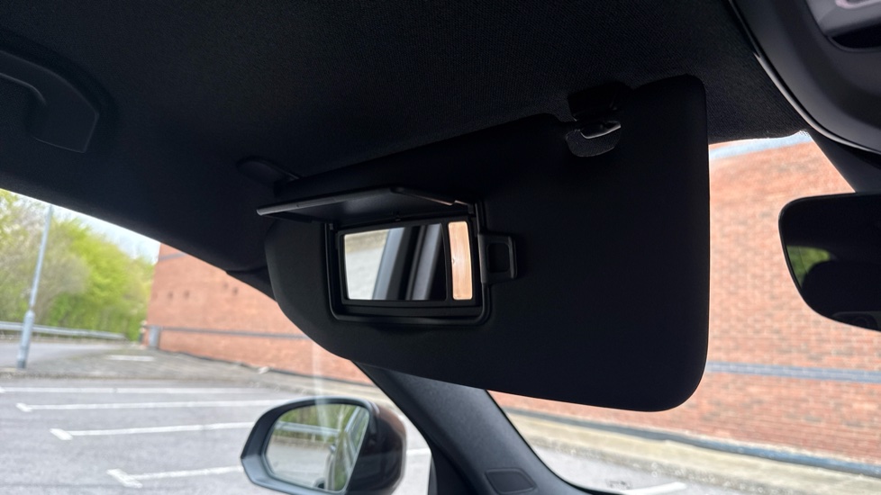 Volvo XC40 2.0 B3P Plus Black Edition 5dr Auto Petrol Estate - Image 55