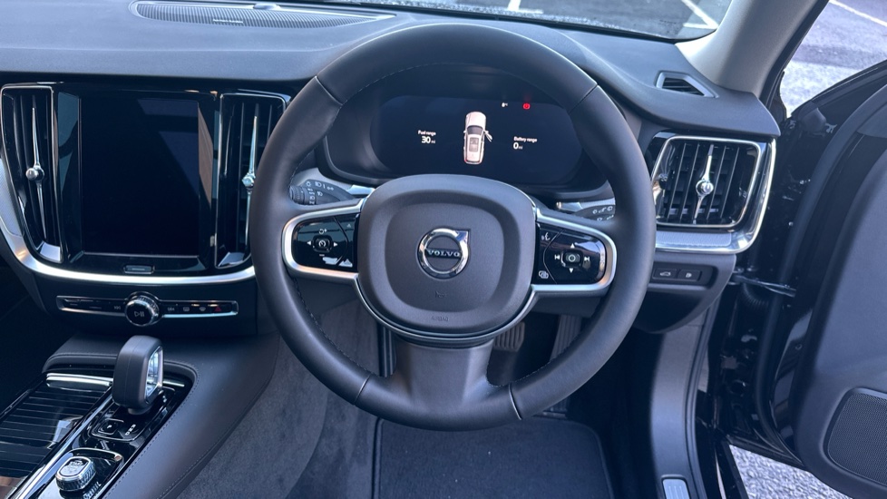 Volvo V60 2.0 T8 [455] PHEV Ultra Dark 5dr AWD Auto Estate - Image 10