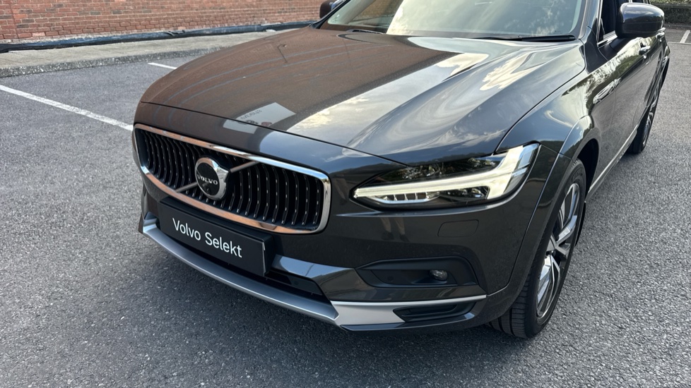 Volvo V90 2.0 B5D Cross Country 5dr AWD Auto Diesel Estate - Image 23